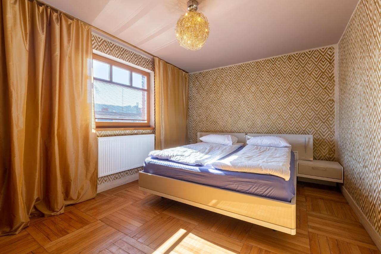 Patek Premium Apartments - Airport Lawica & Mtp & Car Races & International Trade Fairs Skorzewo  Bagian luar foto