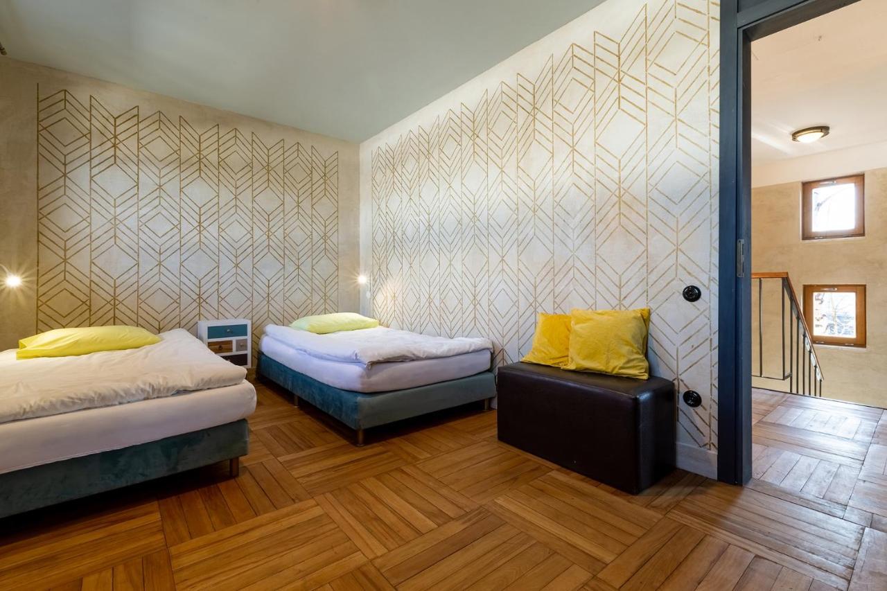 Patek Premium Apartments - Airport Lawica & Mtp & Car Races & International Trade Fairs Skorzewo  Bagian luar foto